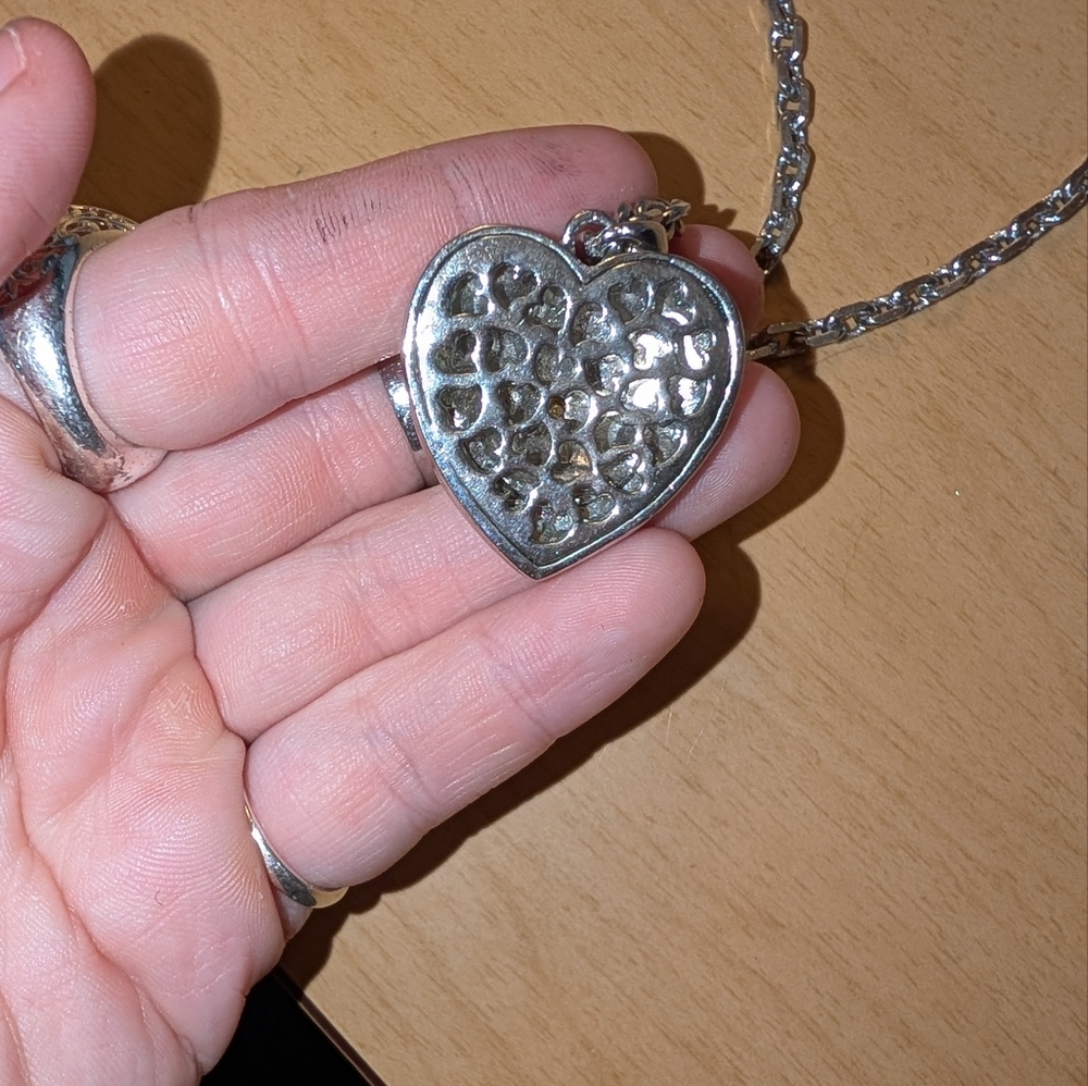 Vtg Juicy Couture Heart Chain Necklace - Picture 2 of 3